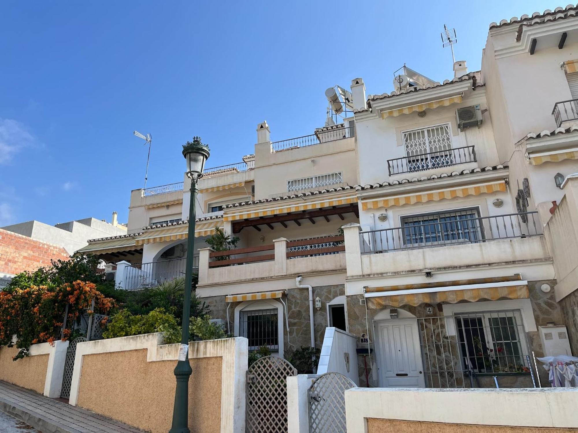 Вілла Nerja 4 Екстер'єр фото